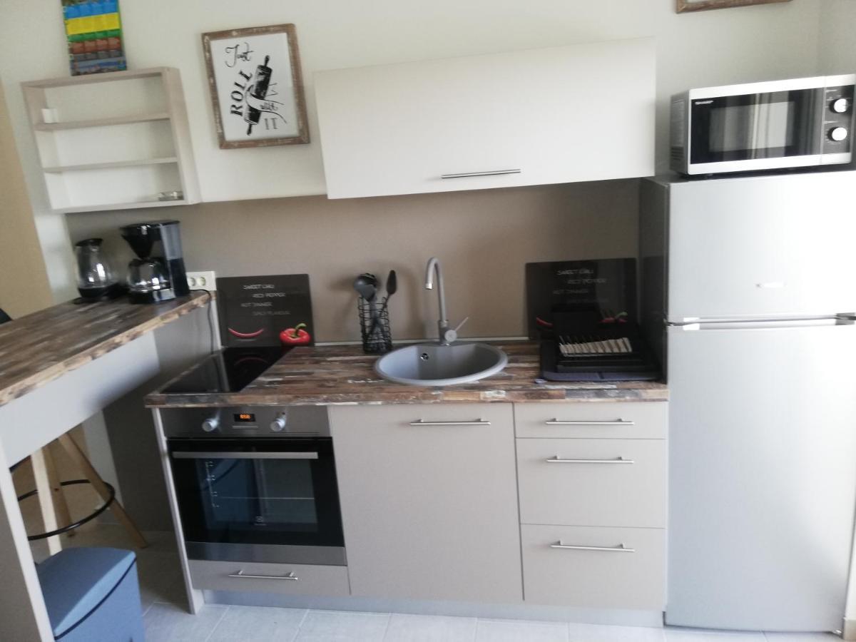 Riviera Rooms And Apartments Palit Экстерьер фото