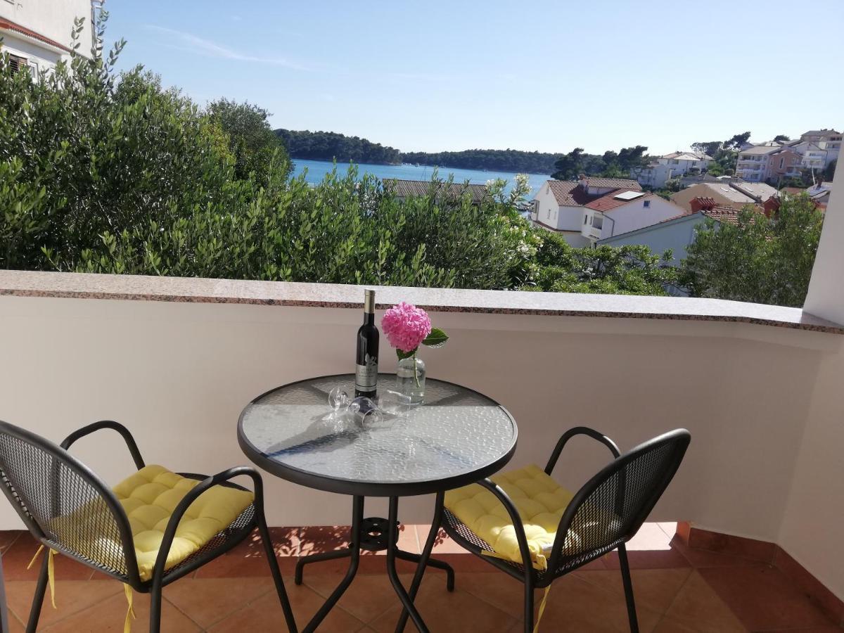 Riviera Rooms And Apartments Palit Экстерьер фото