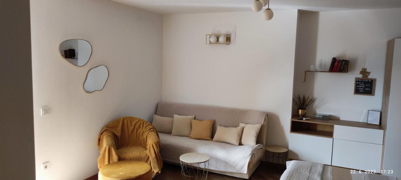 Riviera Rooms And Apartments Palit Экстерьер фото