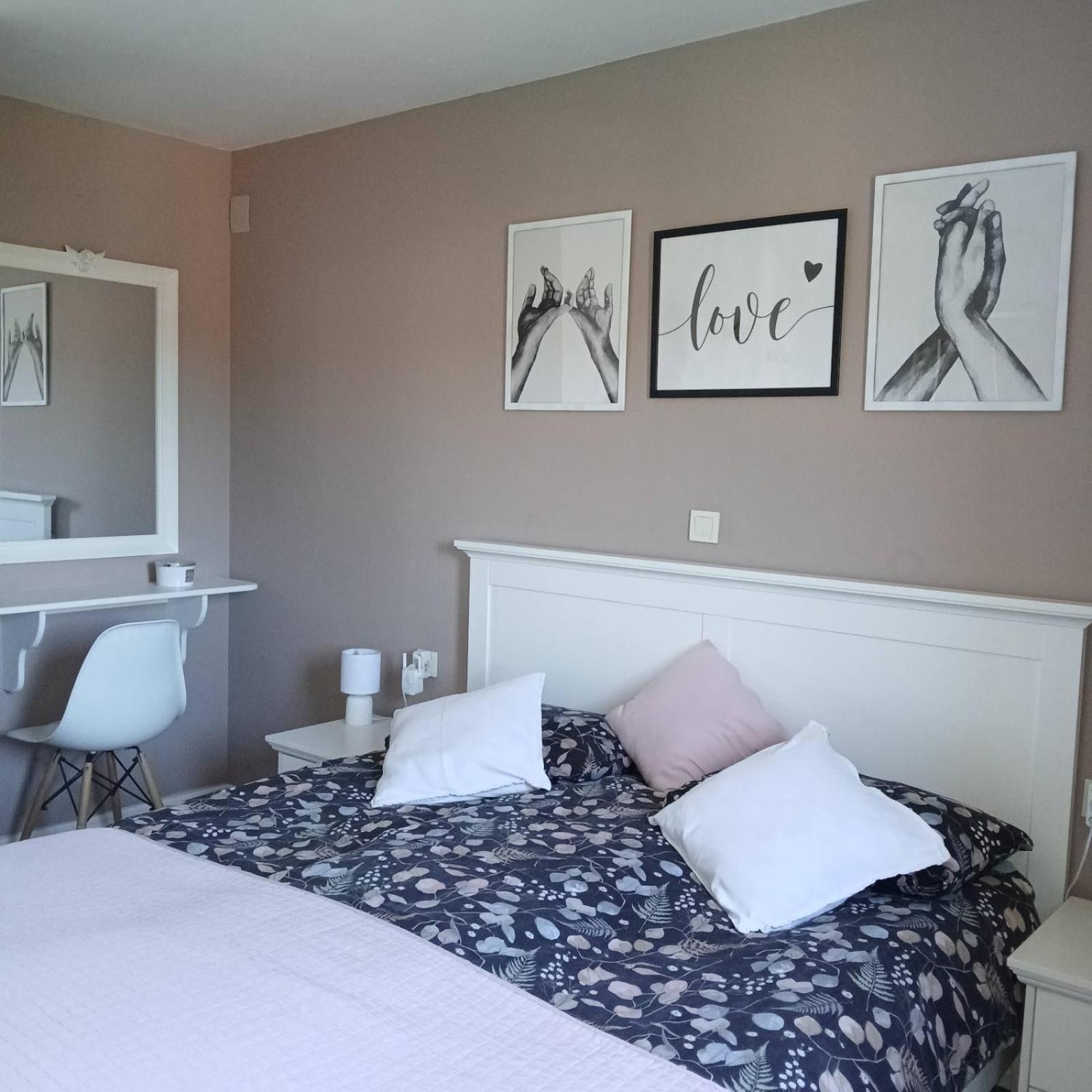 Riviera Rooms And Apartments Palit Экстерьер фото